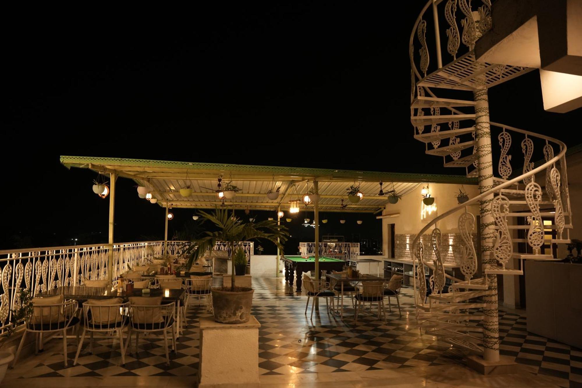 Hotel Karohi Villa Удайпур Екстериор снимка
