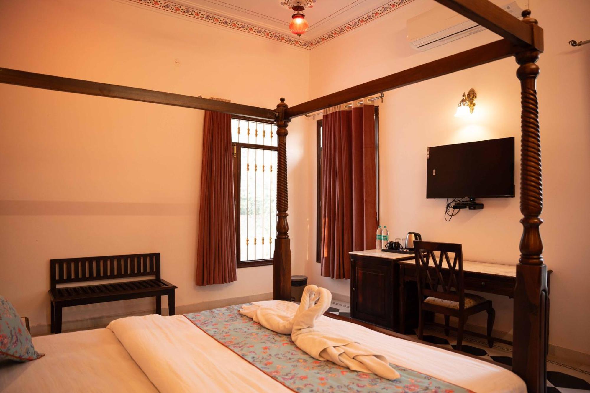 Hotel Karohi Villa Удайпур Екстериор снимка