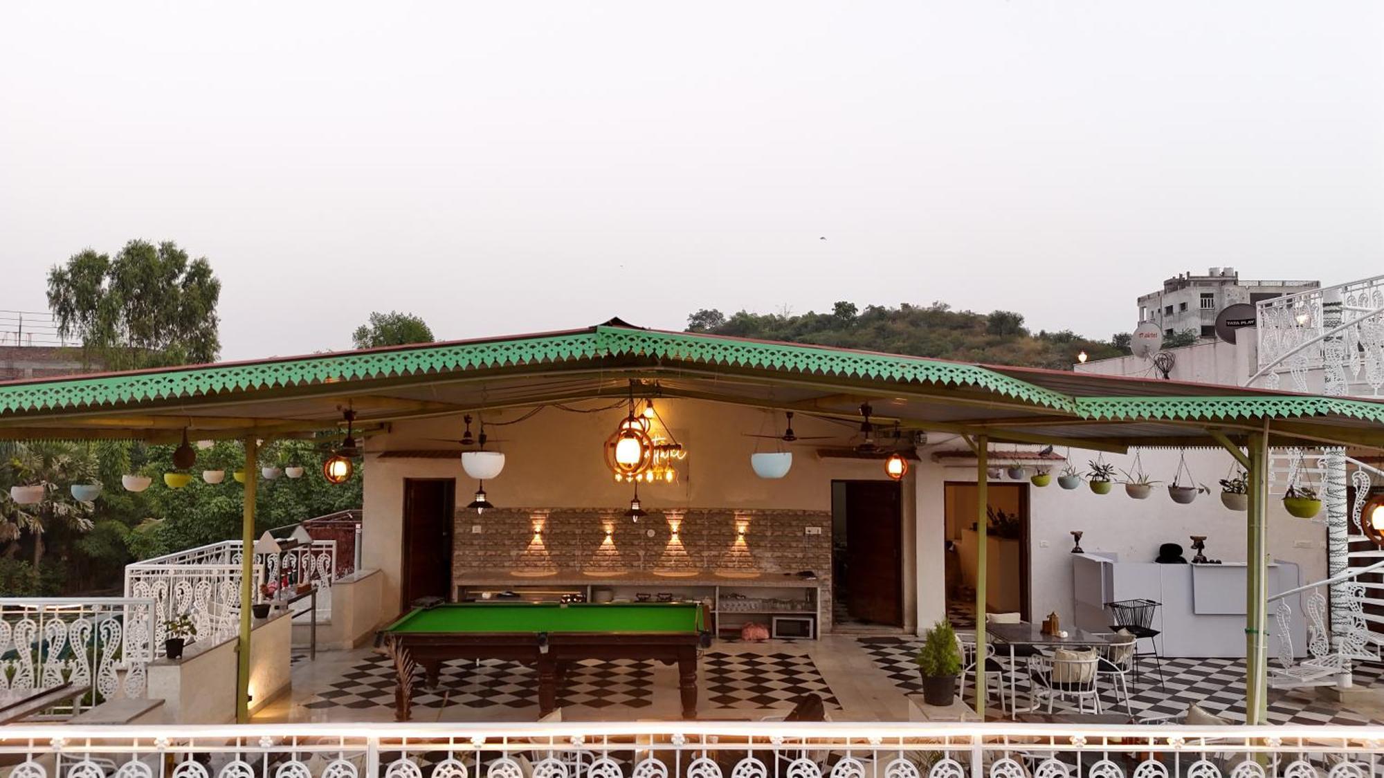 Hotel Karohi Villa Удайпур Екстериор снимка