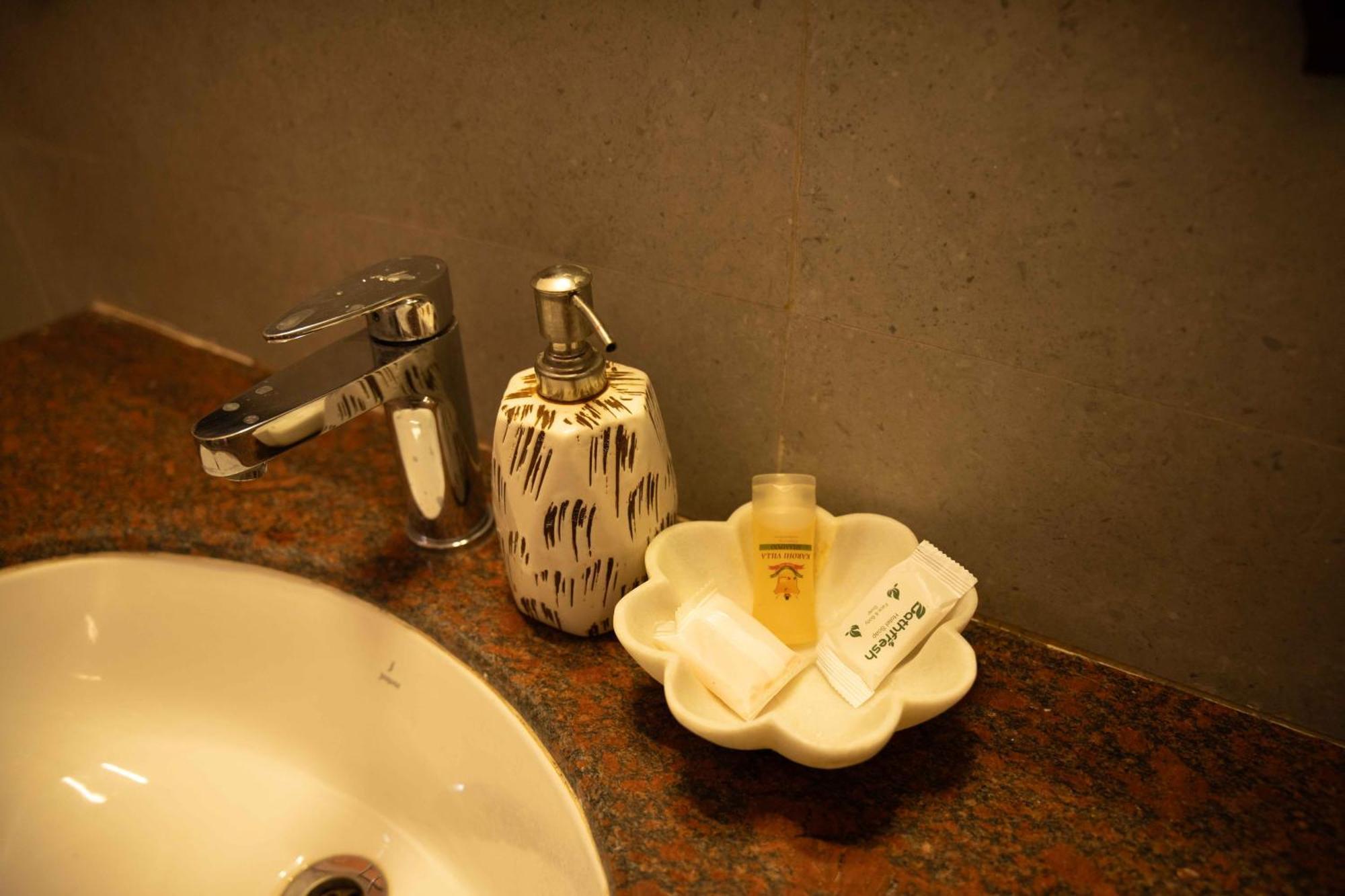 Hotel Karohi Villa Удайпур Екстериор снимка