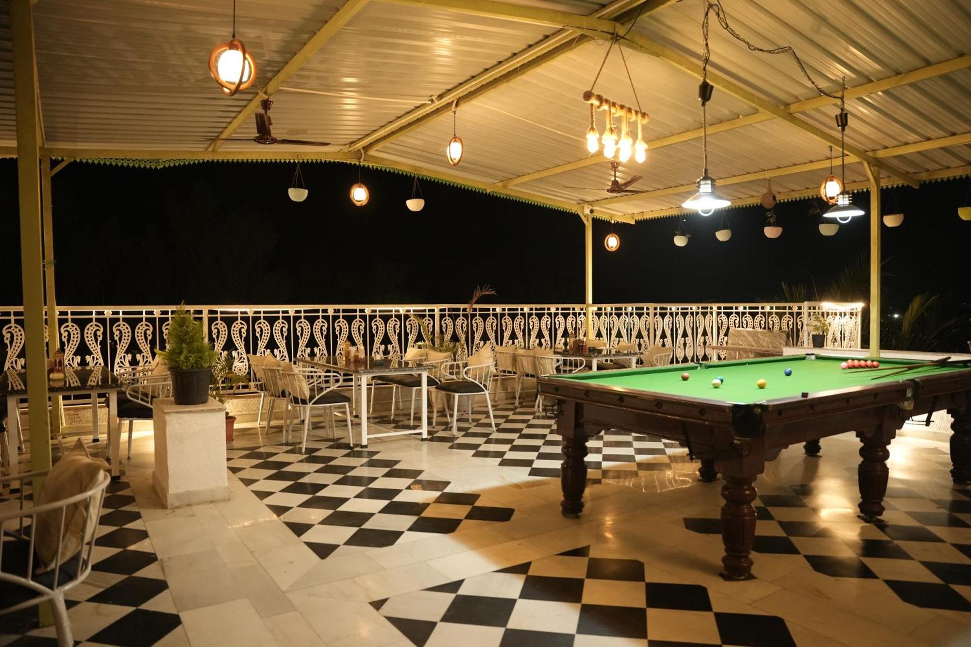 Hotel Karohi Villa Удайпур Екстериор снимка