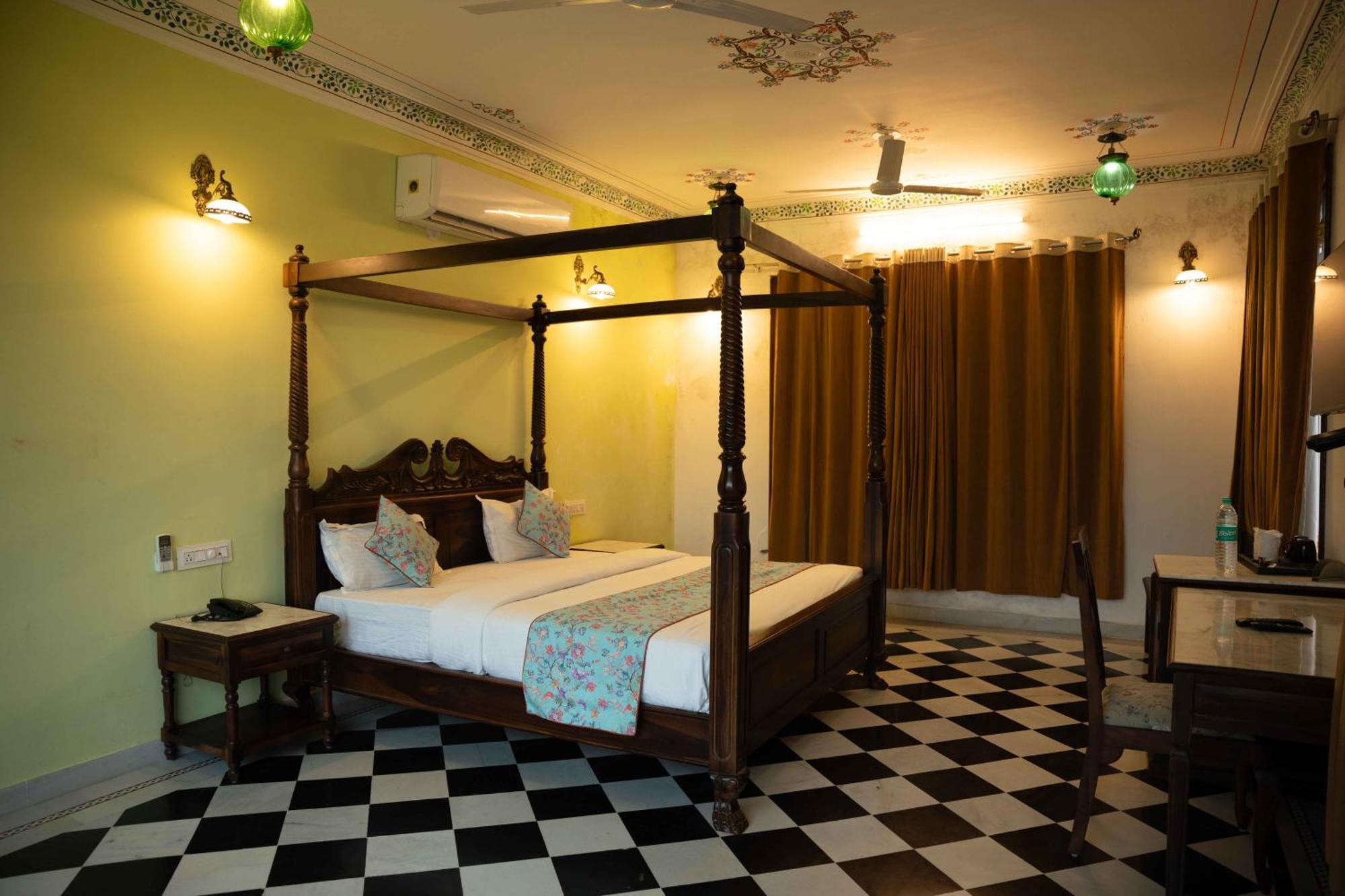 Hotel Karohi Villa Удайпур Екстериор снимка