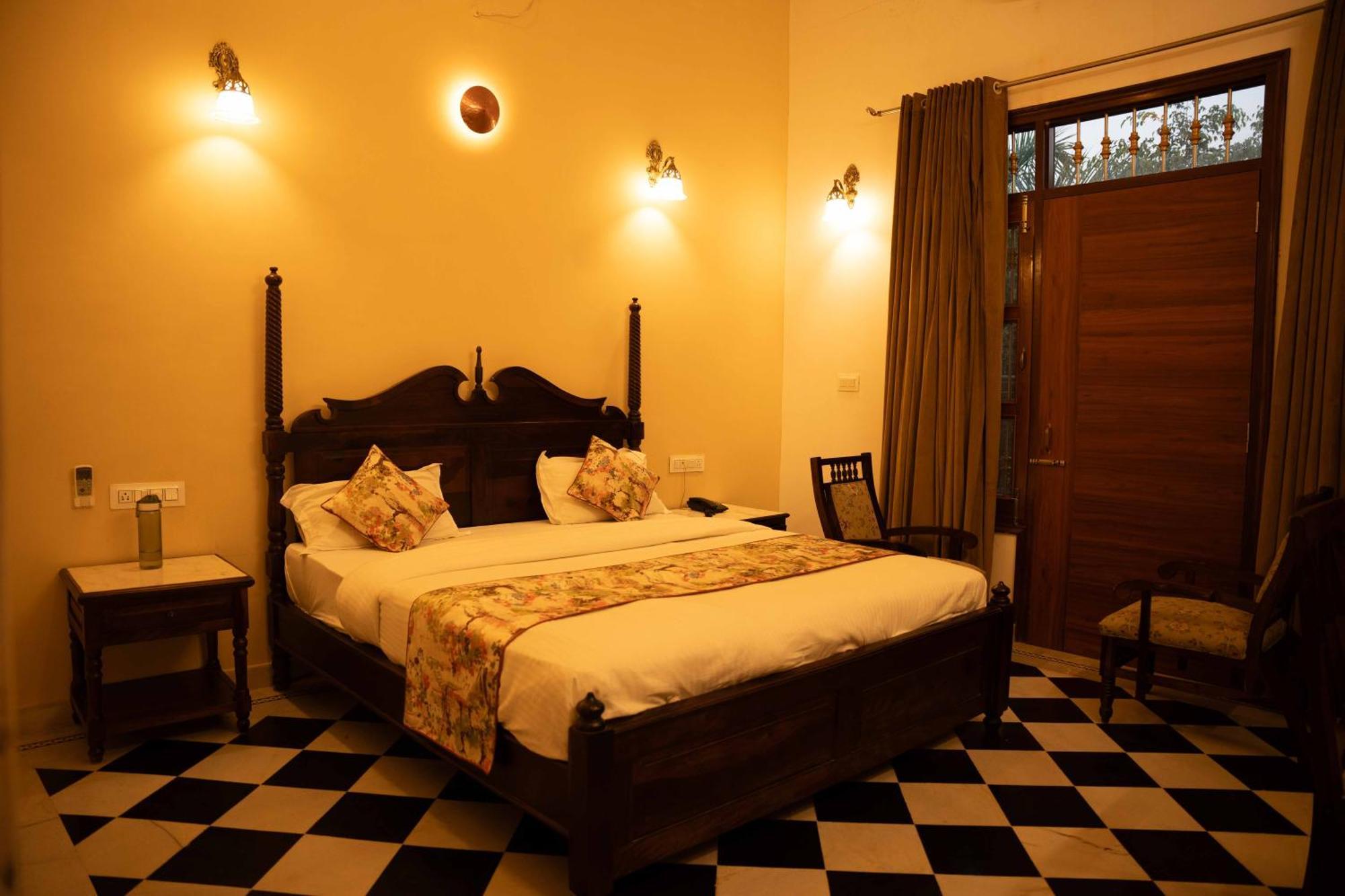 Hotel Karohi Villa Удайпур Екстериор снимка