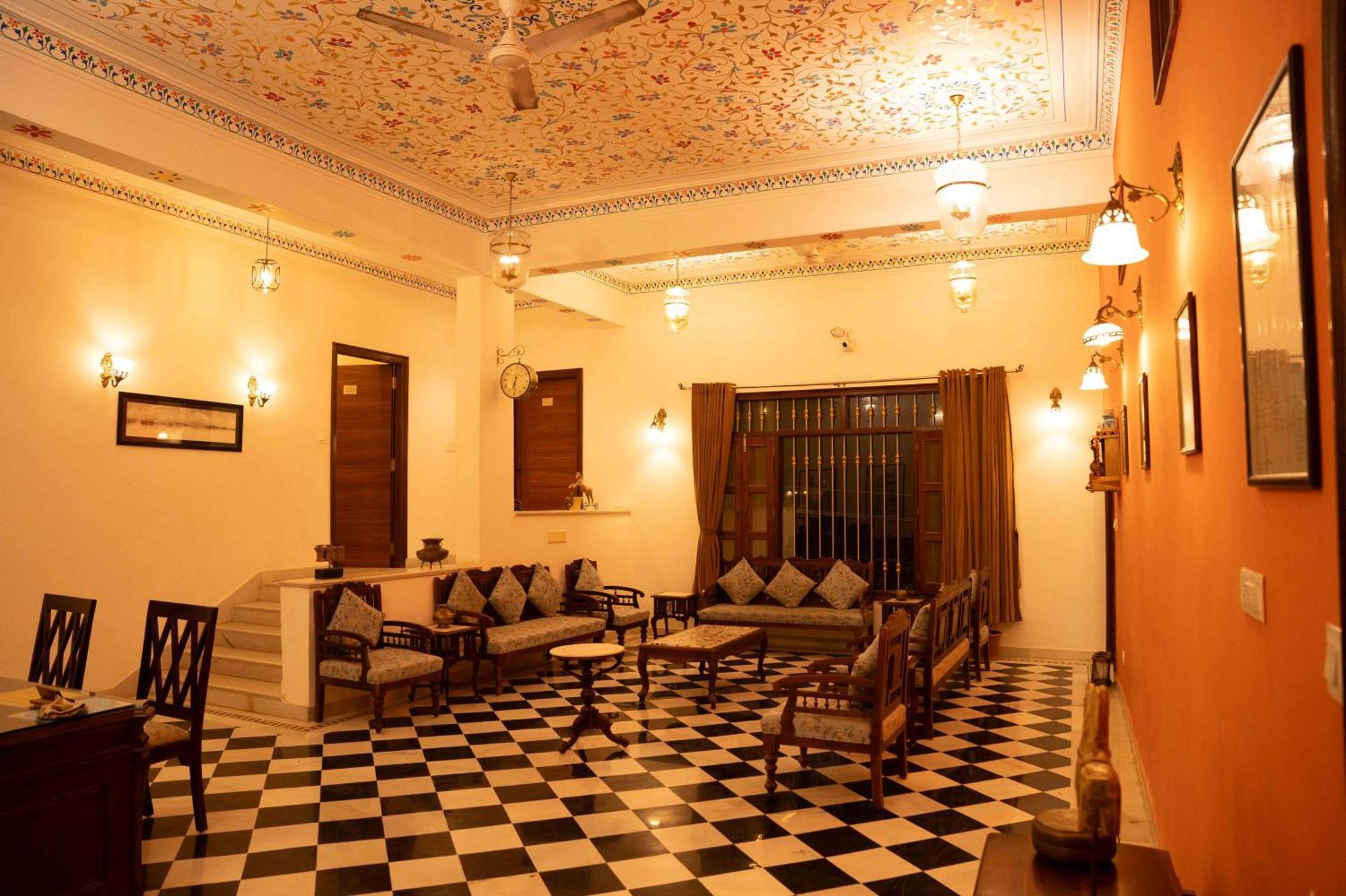 Hotel Karohi Villa Удайпур Екстериор снимка