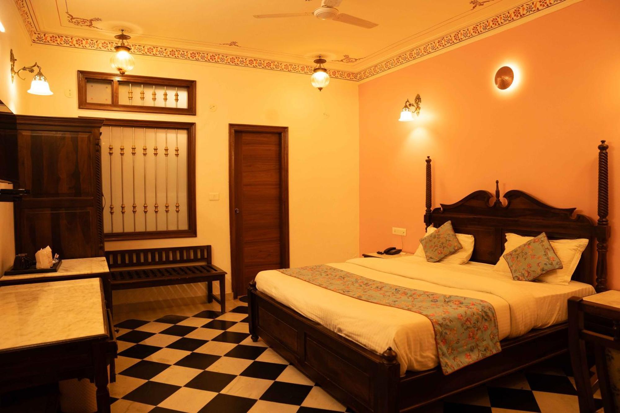 Hotel Karohi Villa Удайпур Екстериор снимка