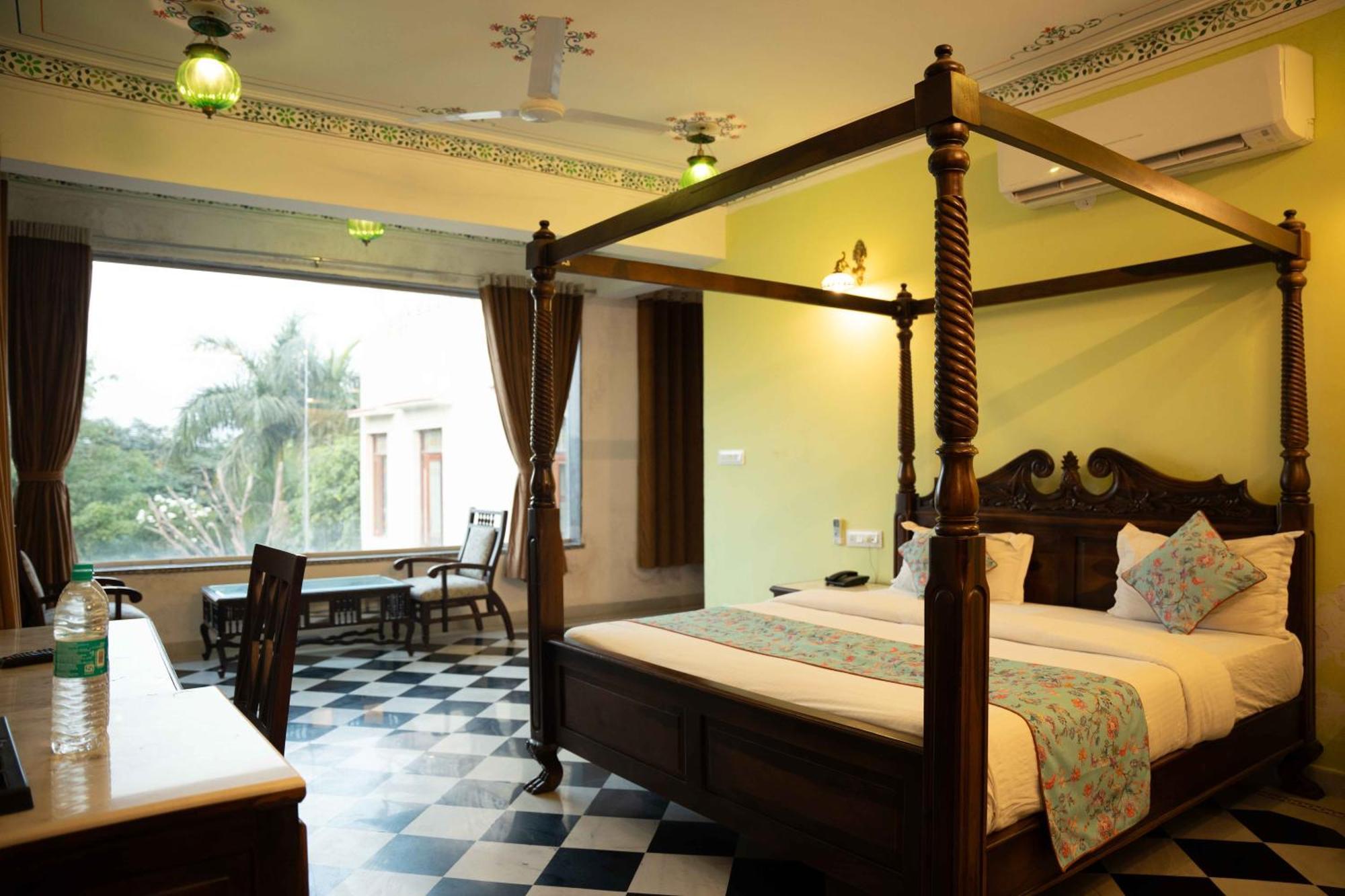 Hotel Karohi Villa Удайпур Екстериор снимка