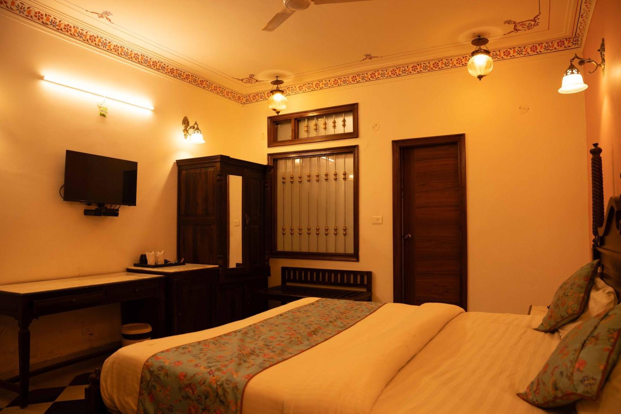 Hotel Karohi Villa Удайпур Екстериор снимка
