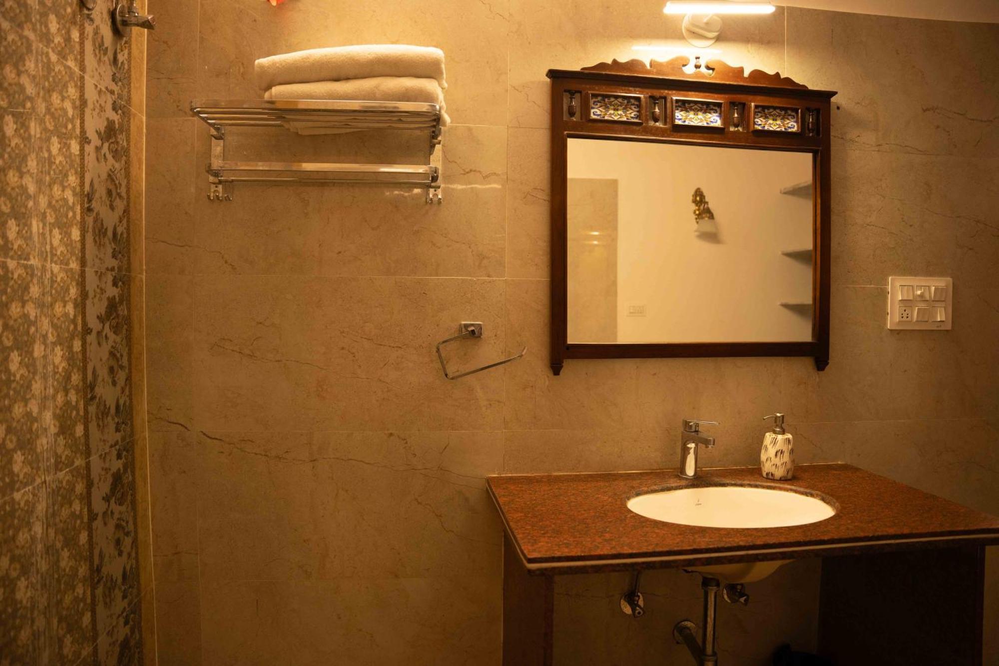 Hotel Karohi Villa Удайпур Екстериор снимка